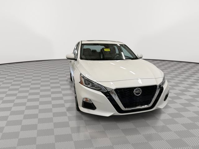 Used 2022 Nissan Altima 2.5 SV w/ SV Premium Package image 3