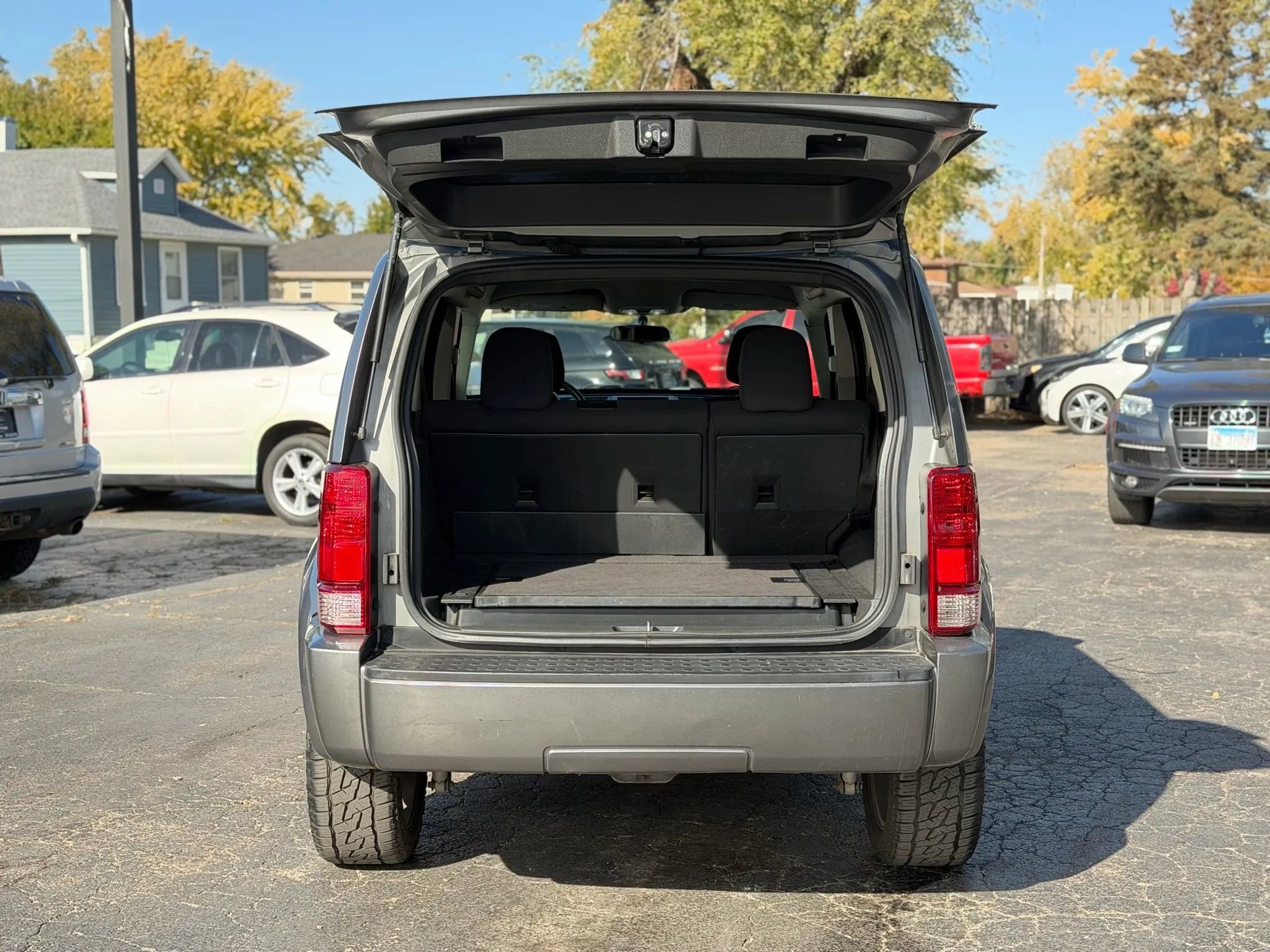 Used 2011 Dodge Nitro Heat w/ Popular Equipment Group image 17