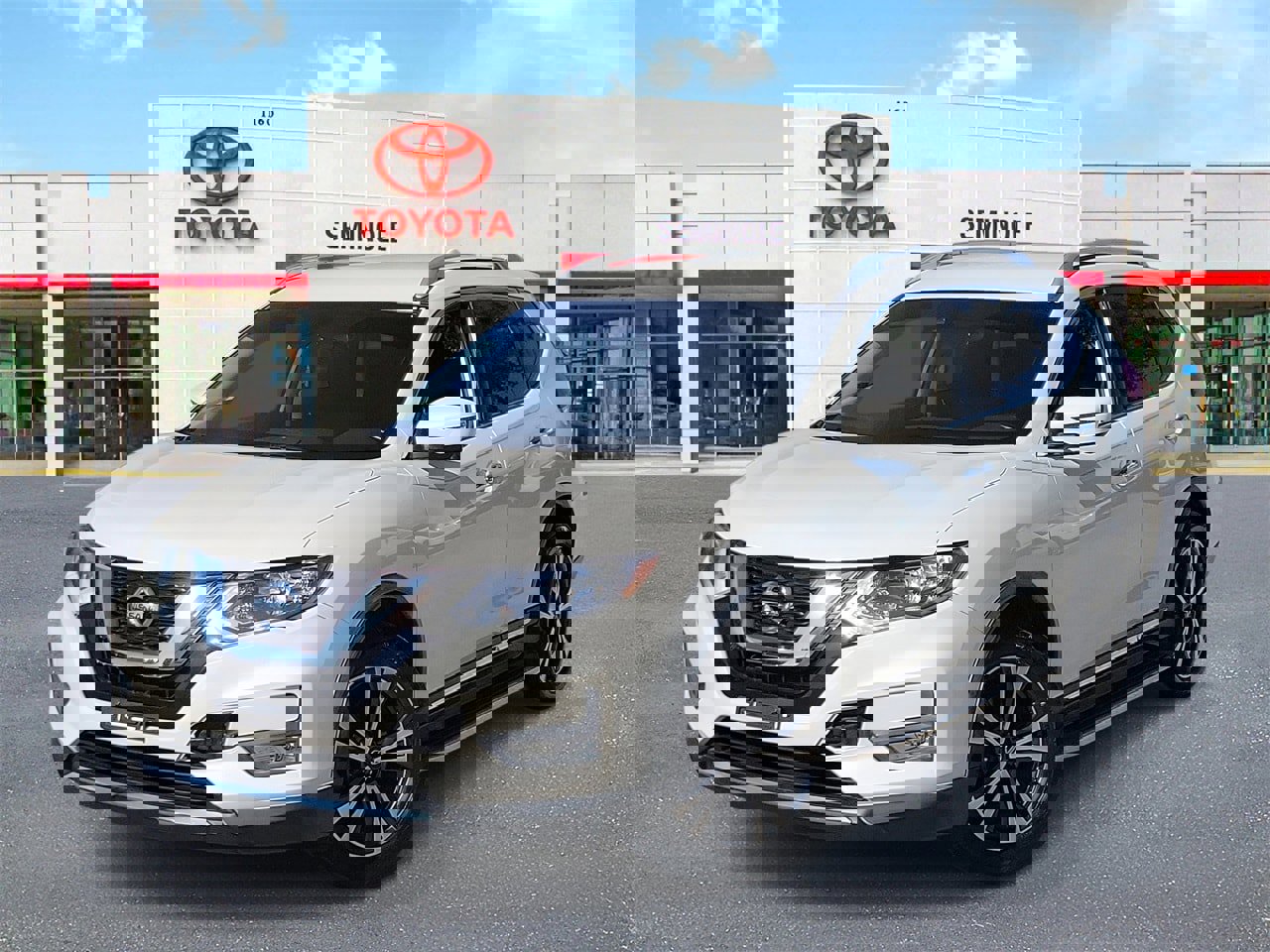 Used 2017 Nissan Rogue SL image 1