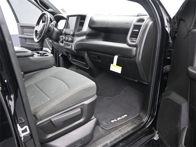 Used 2024 RAM 2500 Tradesman w/ Chrome Appearance Group image 21