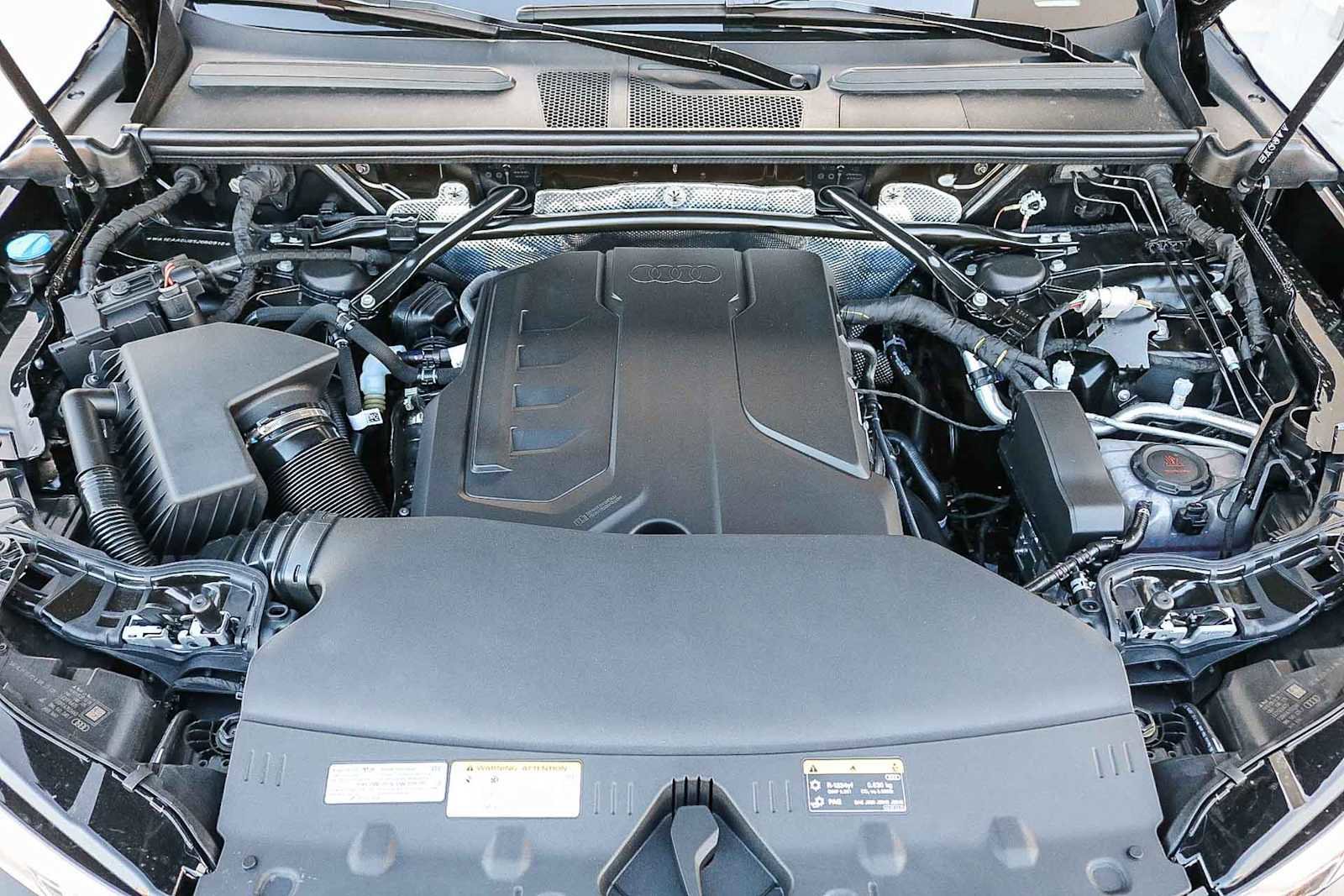 New 2025 Audi Q5 Premium Plus image 39