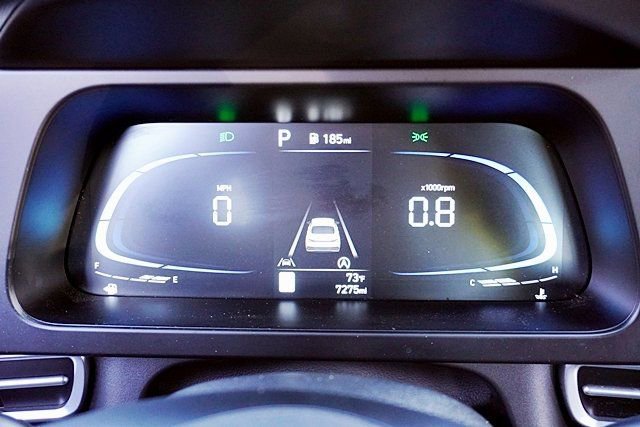 Certified 2025 Hyundai Elantra SE w/ Cargo Package image 29