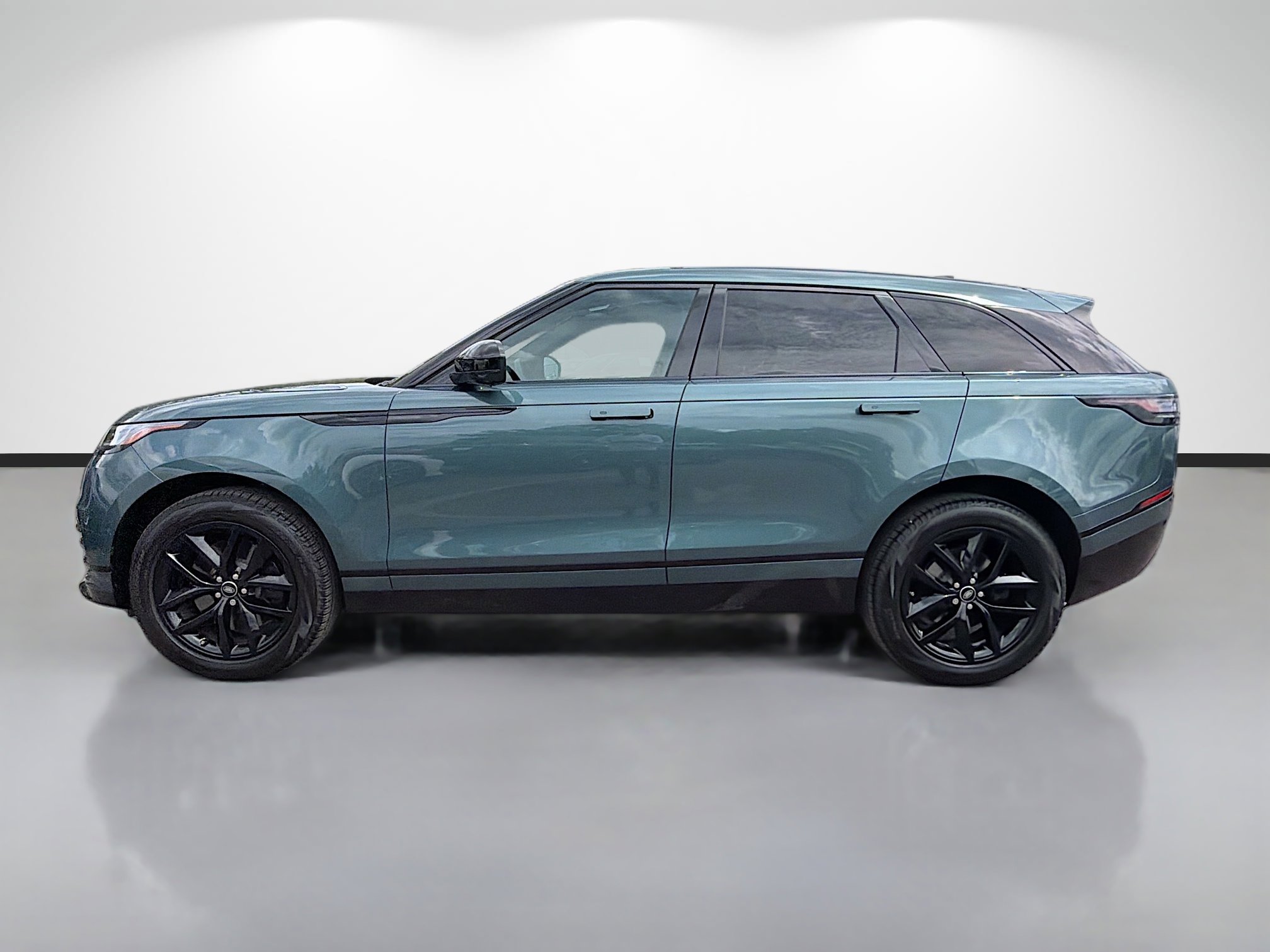 Used 2026 Land Rover Range Rover Velar Dynamic SE image 6
