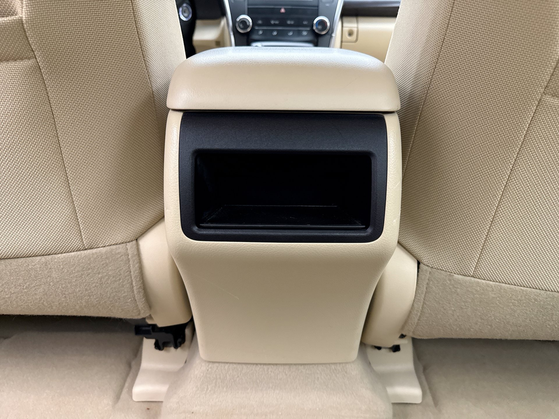 Used 2017 Toyota Camry LE FWD image 18