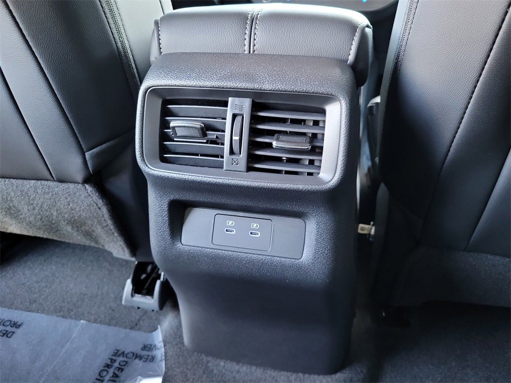 Used 2025 Nissan Murano SV image 18