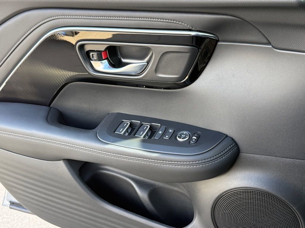 Certified 2025 Acura ADX AWD image 30