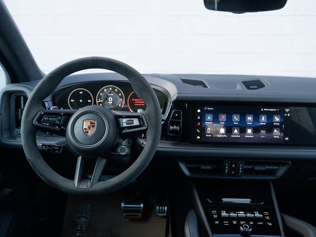 New 2026 Porsche Cayenne GTS image 22