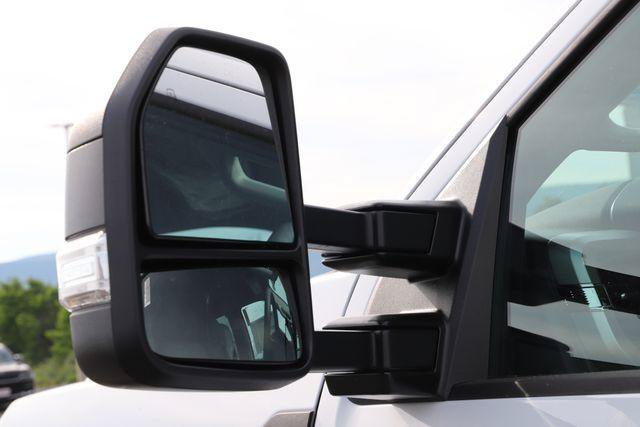 New 2026 Ford F550 4x4 Supercab Super Duty image 18