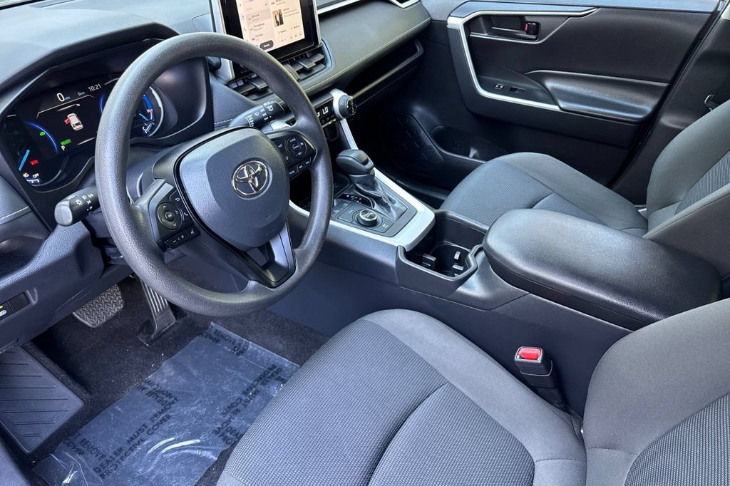 Certified 2024 Toyota RAV4 LE AWD/4WD image 9