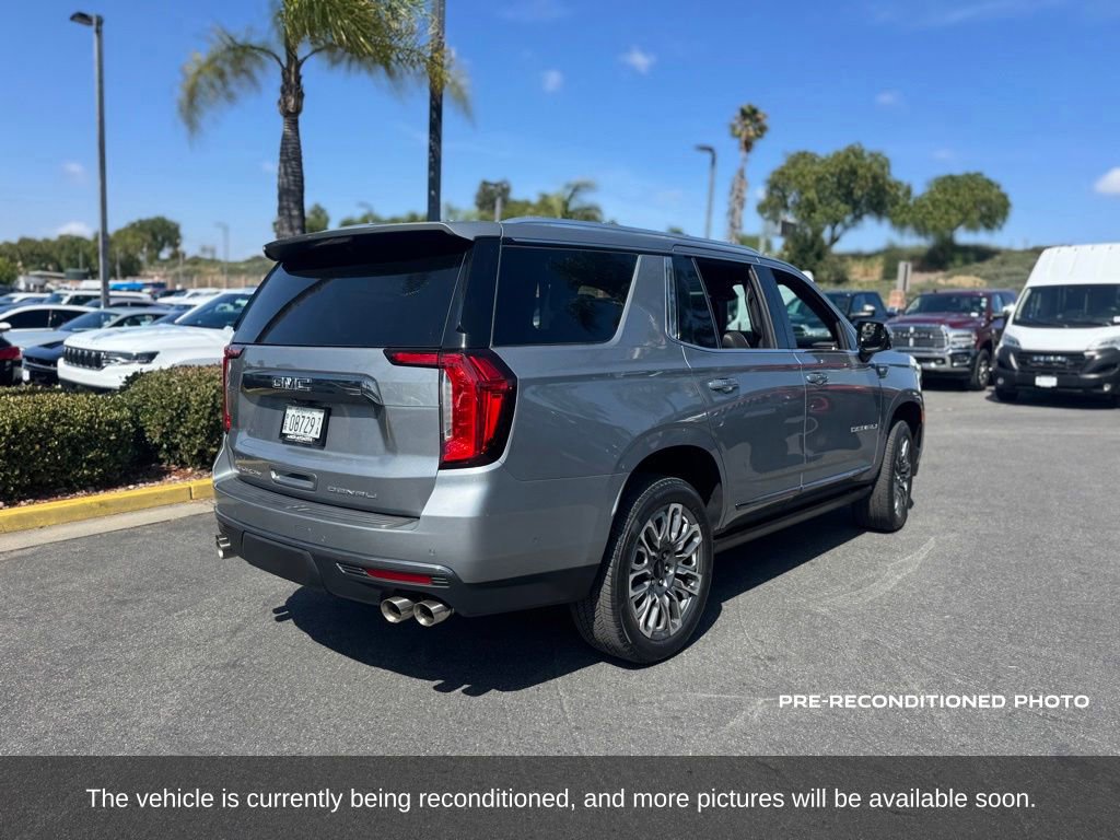 Used 2023 GMC Yukon Denali Ultimate AWD/4WD image 6