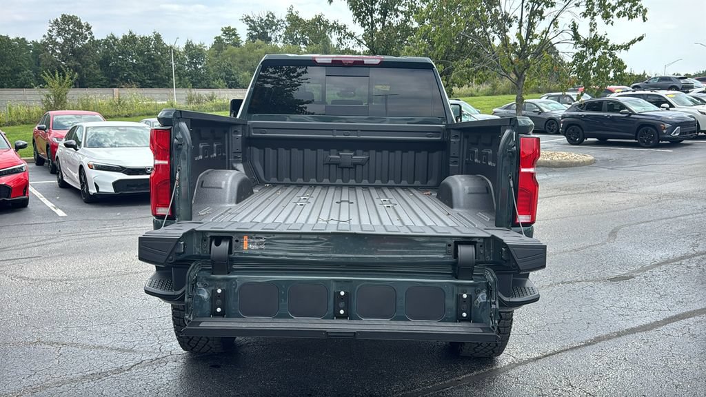 Used 2026 Chevrolet Silverado 2500 ZR2 AWD/4WD image 9