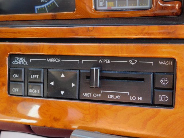 Used 1987 Cadillac Allante image 34