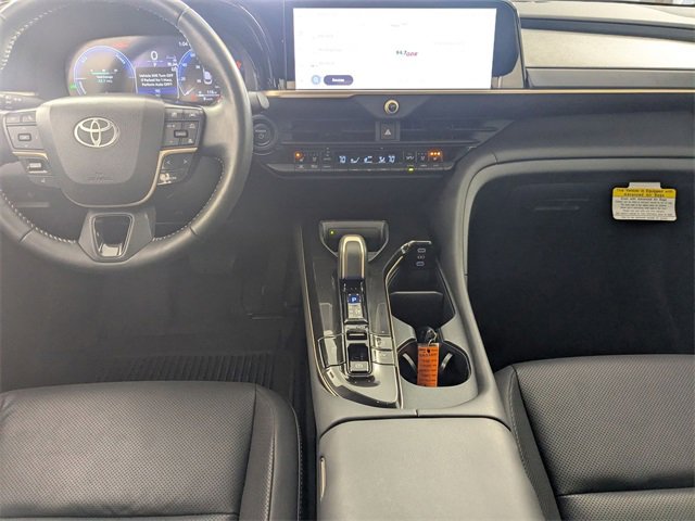 Used 2025 Toyota Crown XLE image 23