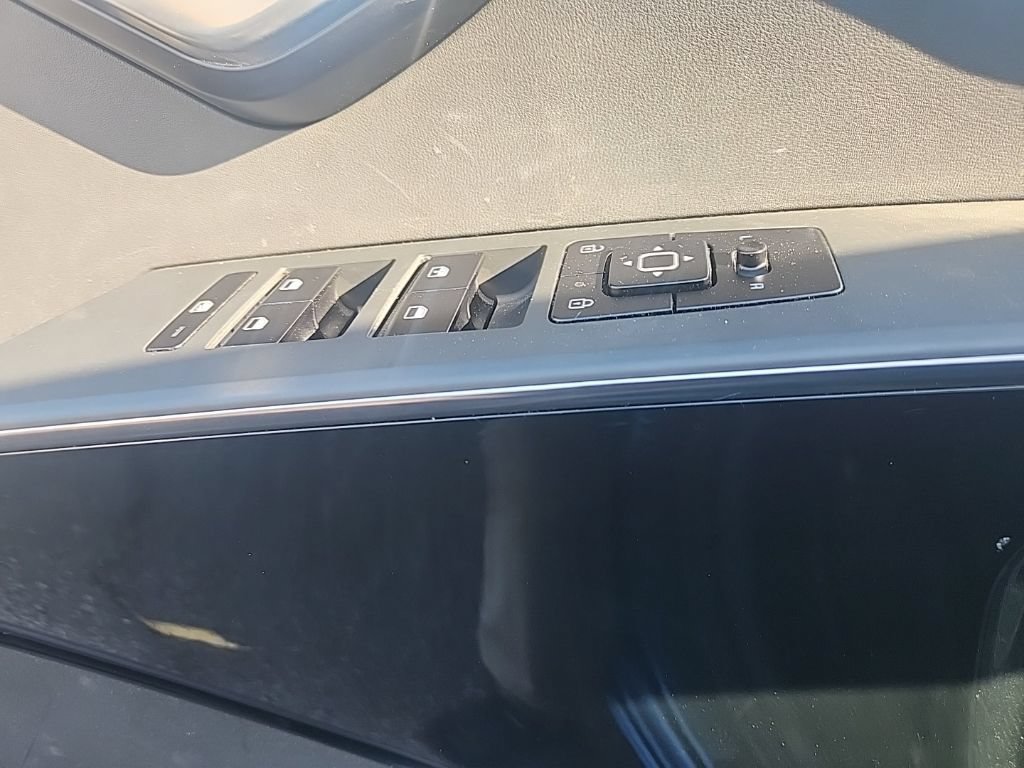 Certified 2024 Kia Niro EX FWD image 26