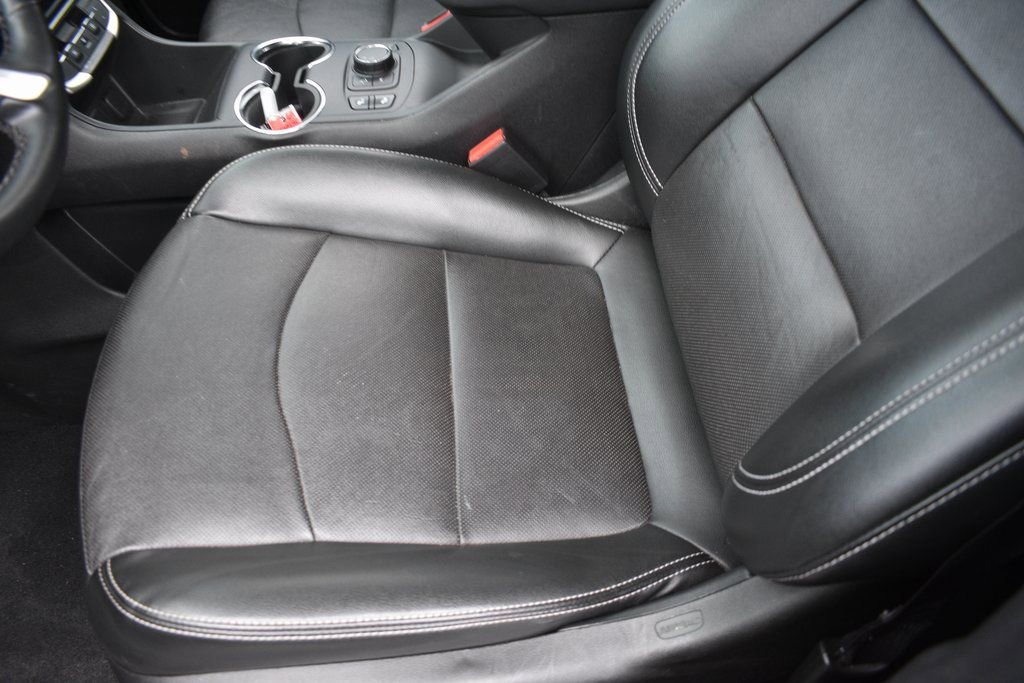 Used 2023 GMC Terrain SLT image 11