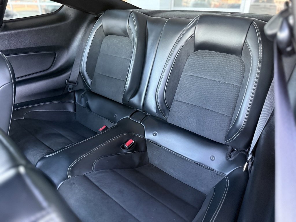 Used 2016 Ford Mustang Shelby GT350 w/ Technology Package image 12