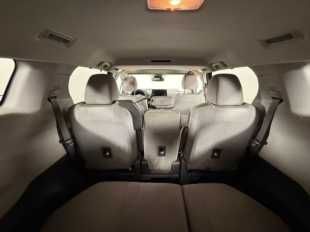 Used 2021 Toyota Sienna LE w/ LE Plus Package FWD image 12