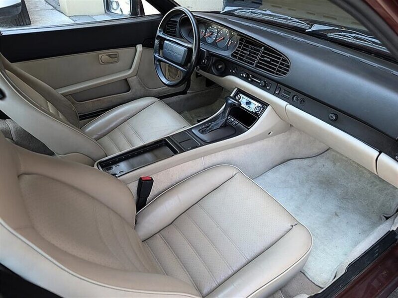 Used 1987 Porsche 944 Coupe RWD image 4