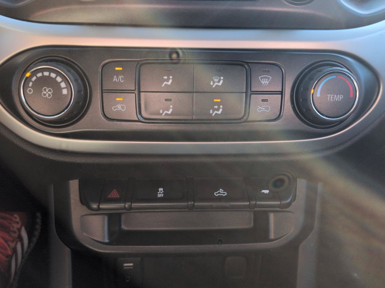 Used 2016 Chevrolet Colorado LT AWD/4WD image 25