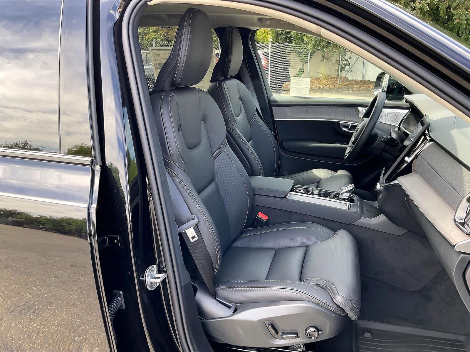 New 2027 Volvo XC90 B6 Ultra AWD/4WD image 31
