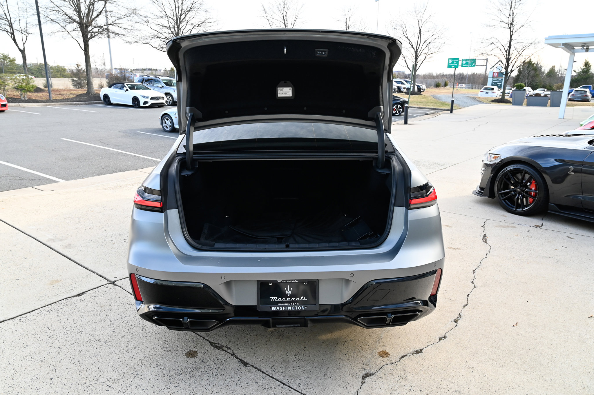 Used 2023 BMW 760i xDrive 760i xDrive image 49