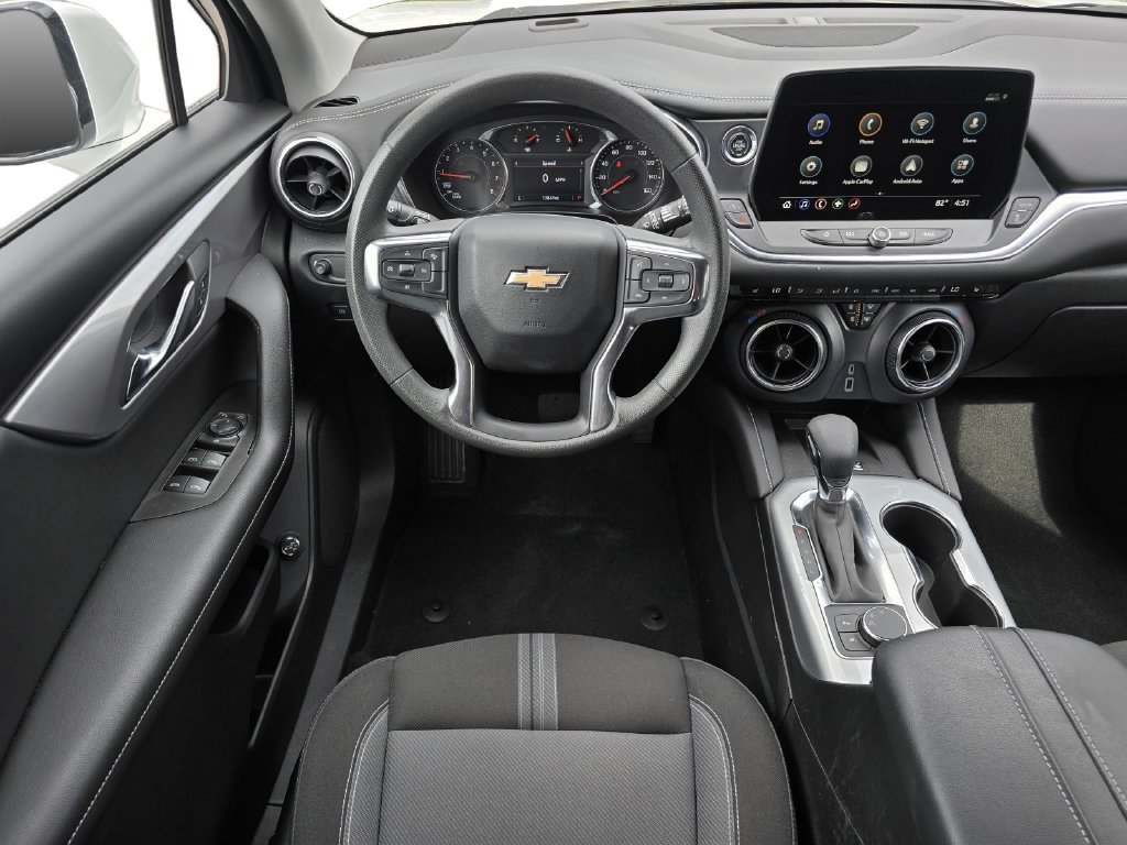 Used 2024 Chevrolet Blazer LT w/ Convenience Package FWD image 19