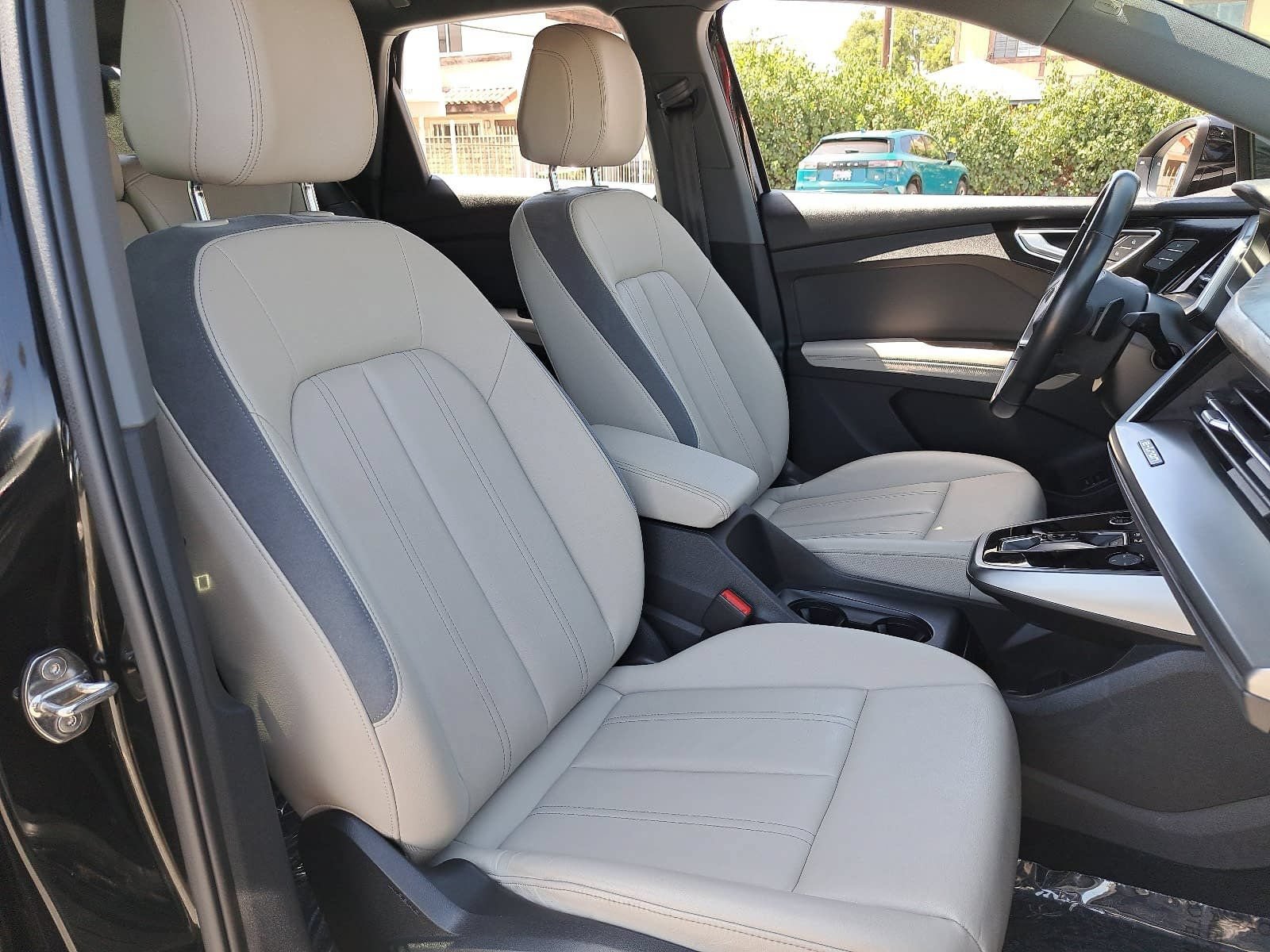 Used 2023 Audi Q4 e-tron Premium Plus w/ Premium Plus AWD/4WD image 10