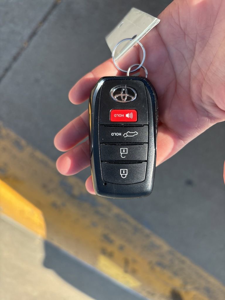 New 2026 Toyota Highlander Platinum image 39