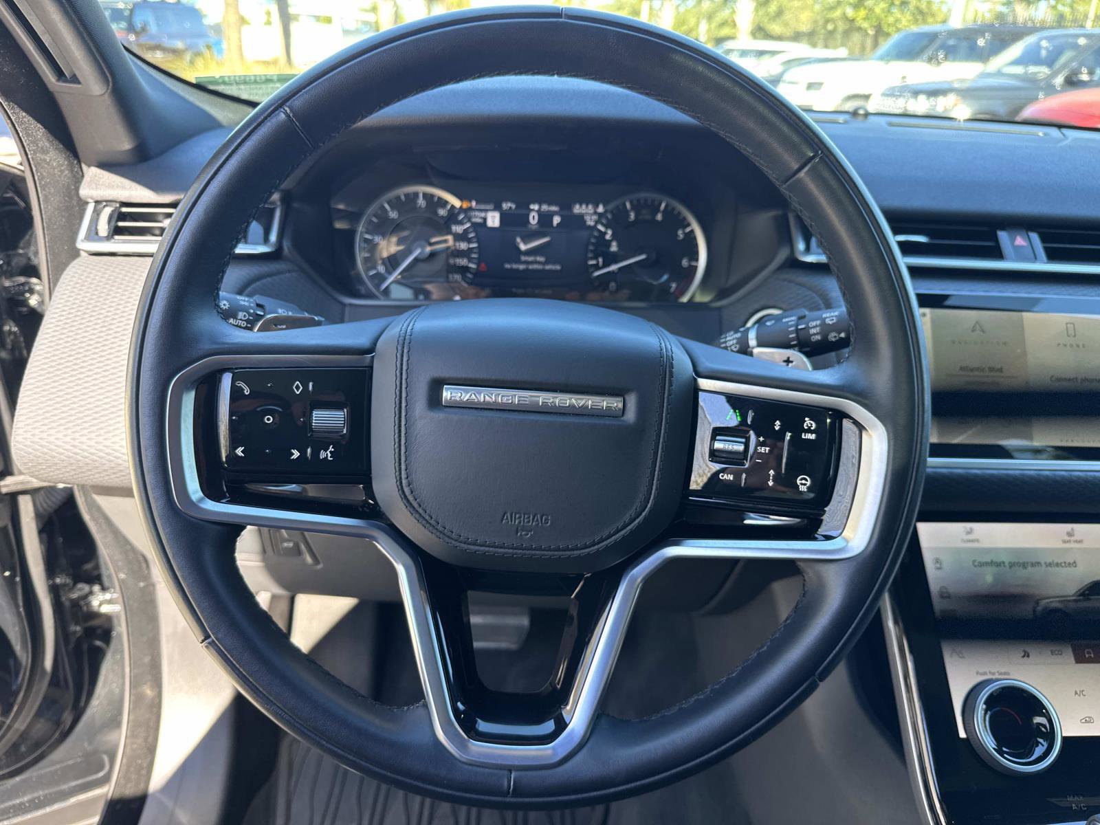 Used 2023 Land Rover Range Rover Velar HST image 29