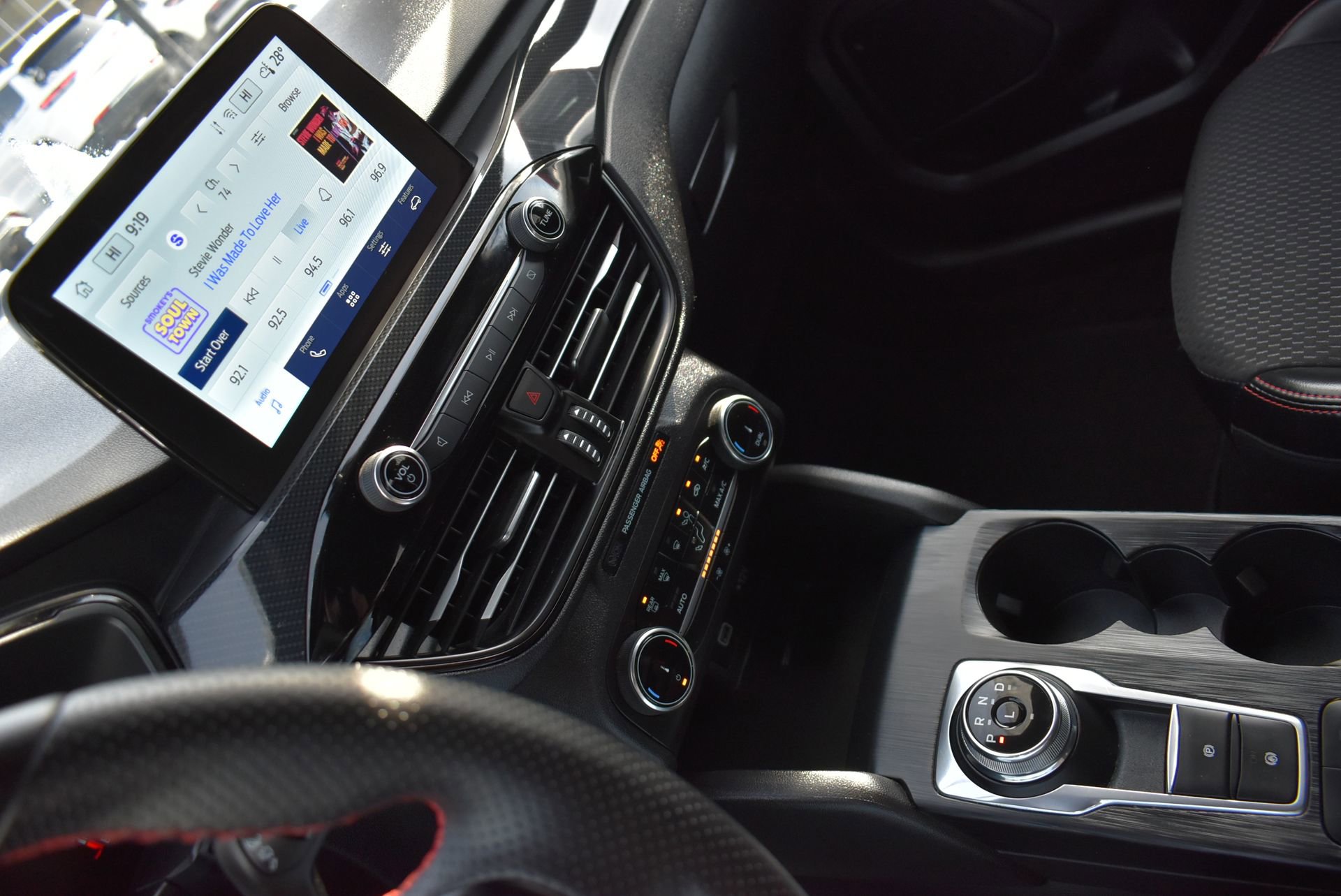 Used 2025 Ford Escape ST-Line image 23