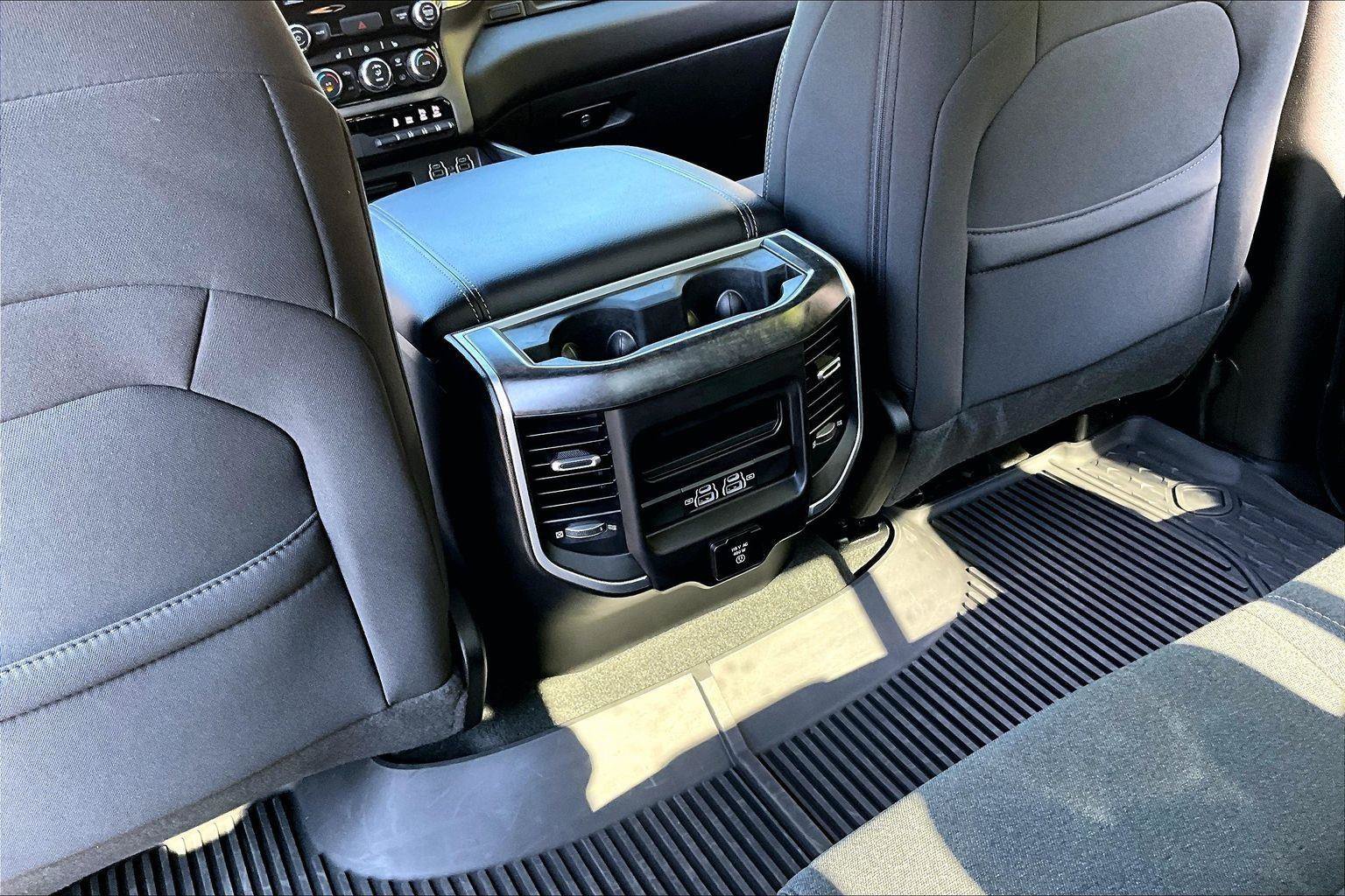 Used 2022 RAM 1500 Big Horn AWD/4WD image 34