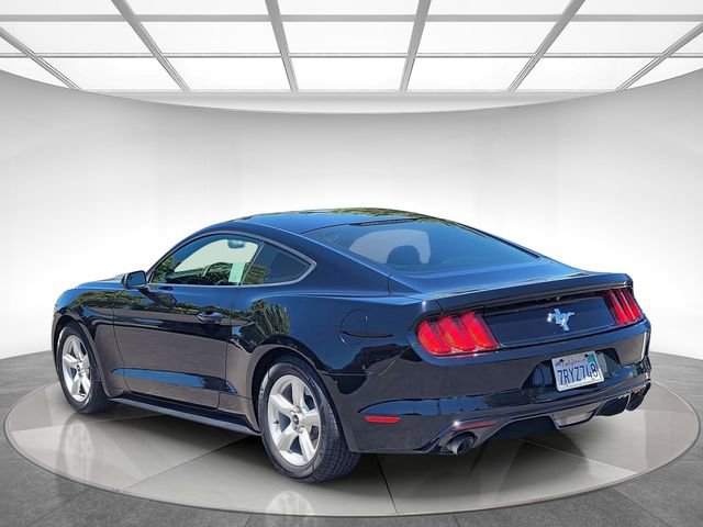 Used 2016 Ford Mustang Coupe RWD image 7