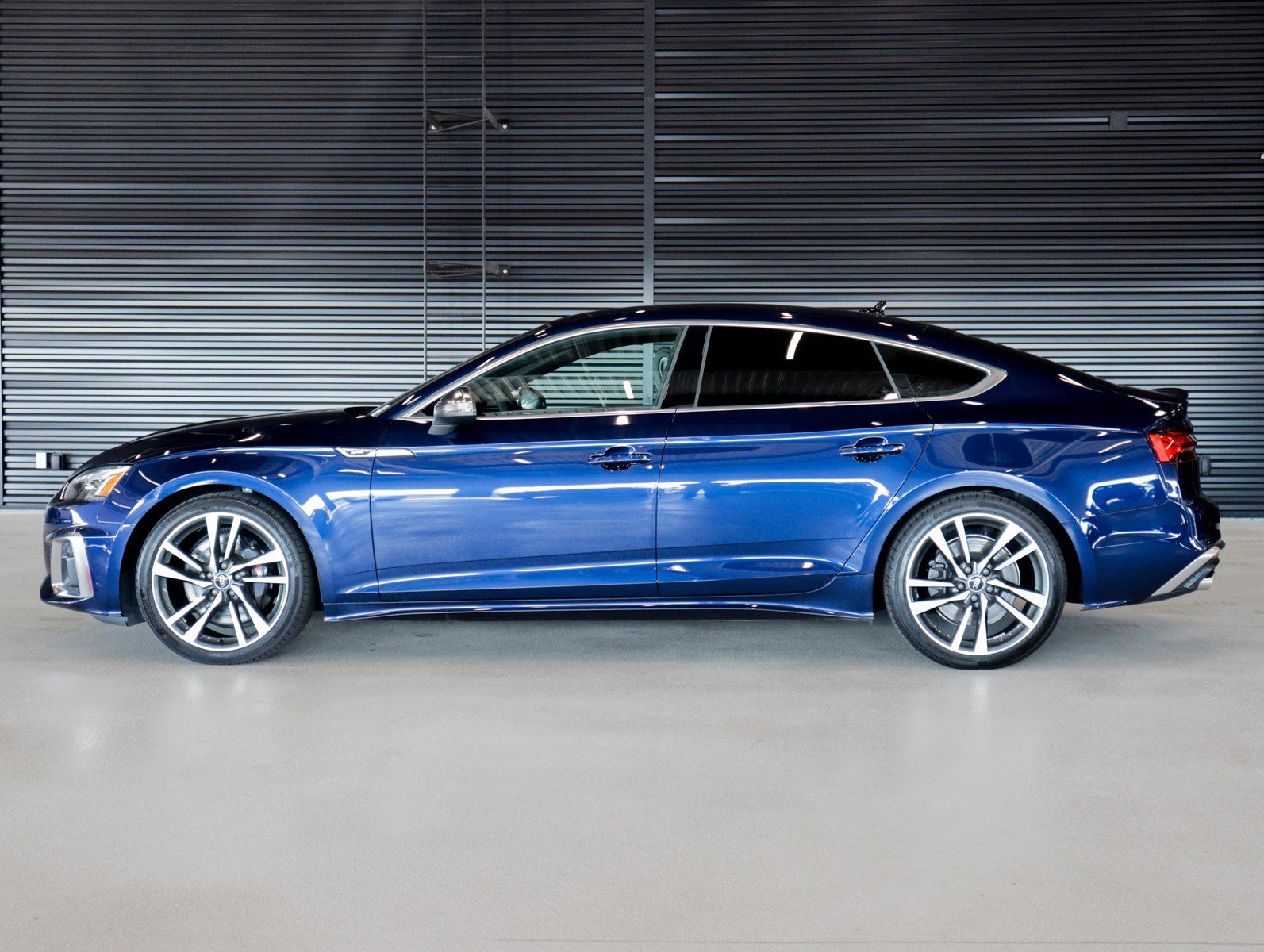 Used 2024 Audi S5 Premium w/ Convenience Package image 15