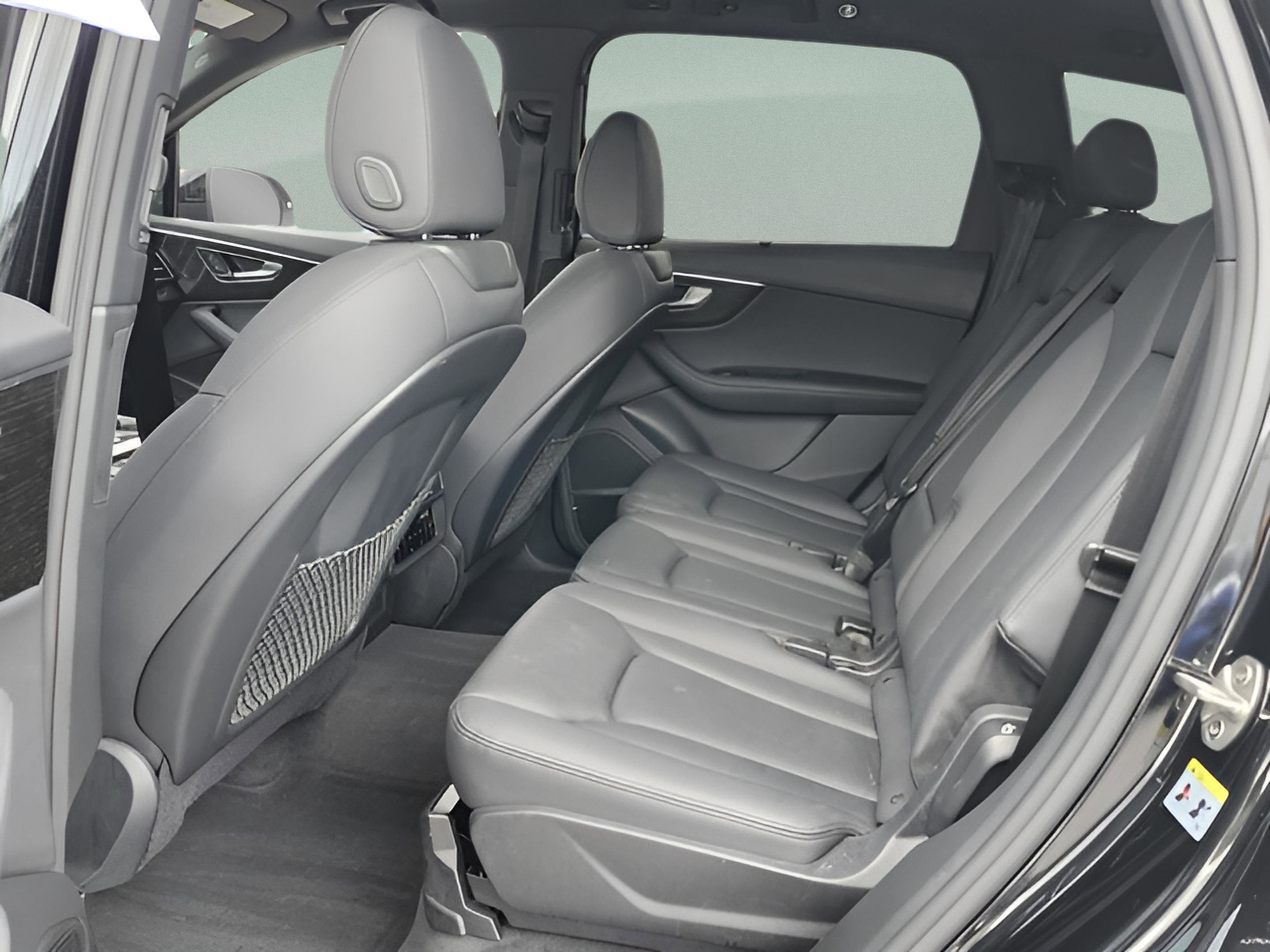 Used 2023 Audi Q7 3.0T Prestige w/ Prestige Package image 11