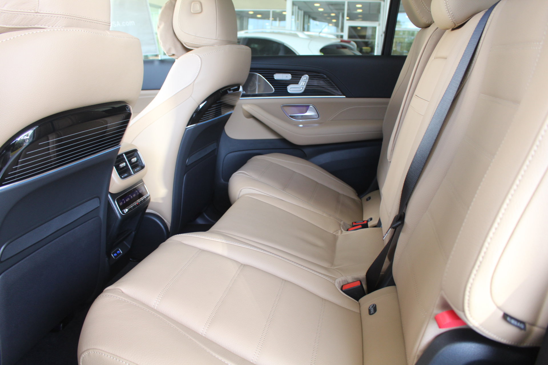 New 2026 Mercedes-Benz GLS 450 4MATIC image 17