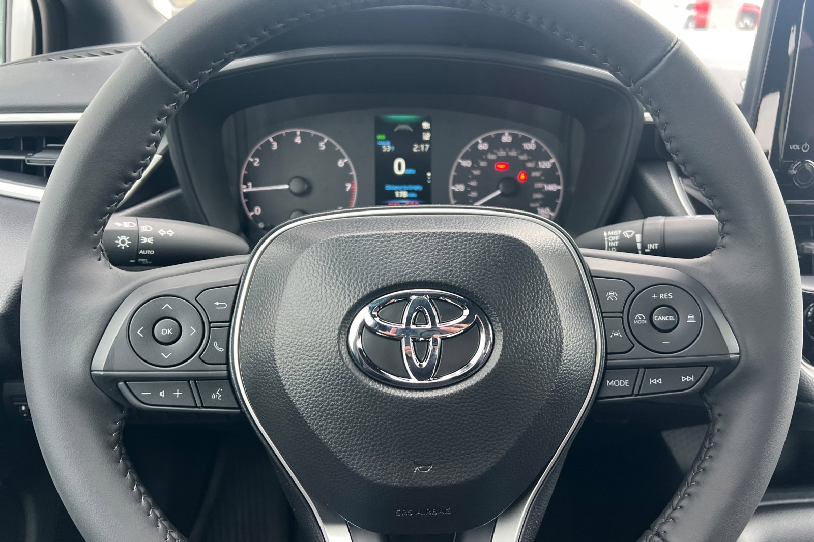 Used 2025 Toyota Corolla SE image 19