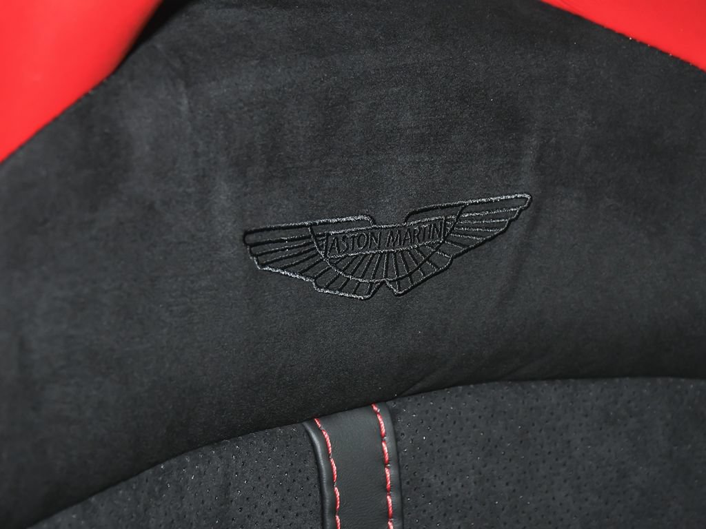Used 2023 Aston Martin DBX AWD/4WD image 59