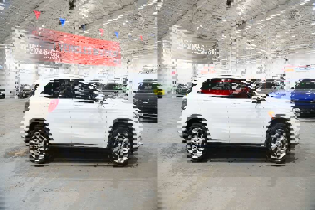 Used 2020 Mercedes-Benz GLA 250 4MATIC image 13