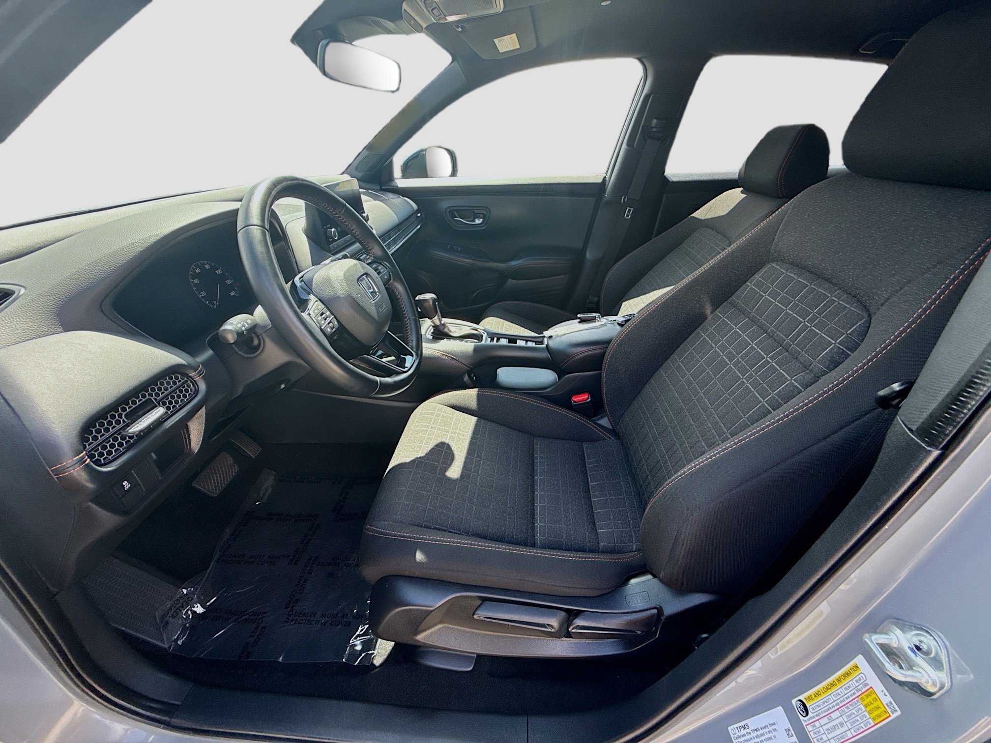 Certified 2025 Honda HR-V Sport image 18