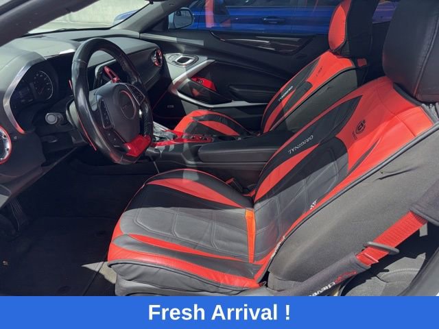 Used 2022 Chevrolet Camaro LT w/ RS Package image 2