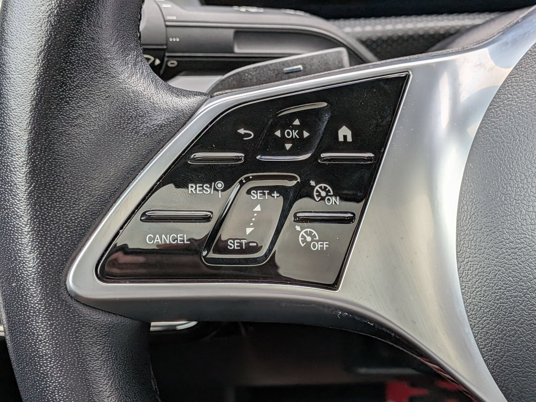 Used 2025 Mercedes-Benz CLA 250 4MATIC image 18