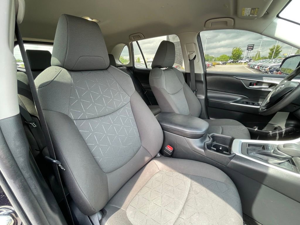 Used 2023 Toyota RAV4 XLE FWD image 30