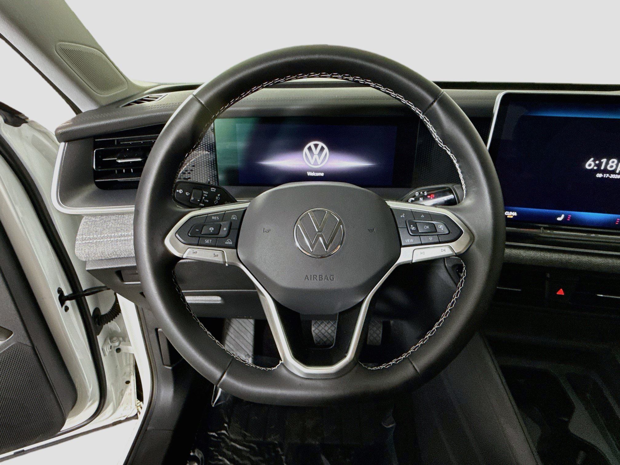 Used 2025 Volkswagen Tiguan S FWD image 13