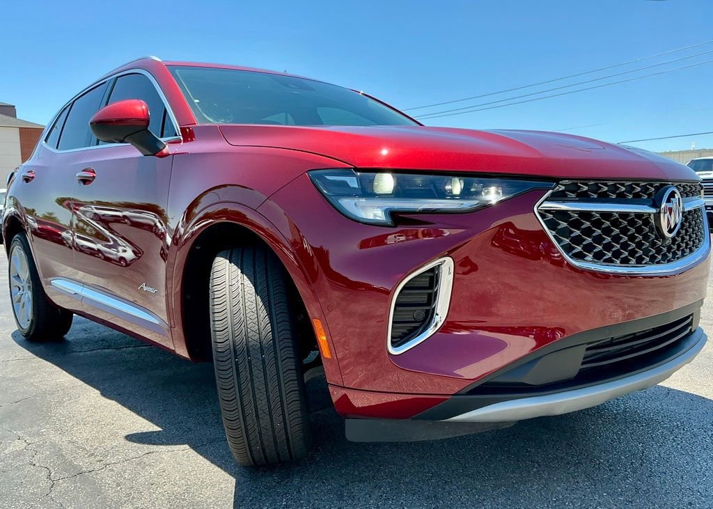 Used 2023 Buick Envision Avenir AWD/4WD image 2