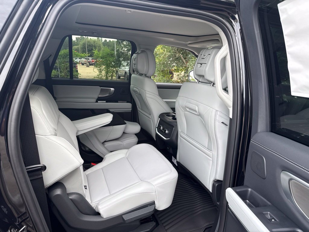 New 2027 Ford Expedition Max Platinum RWD image 51