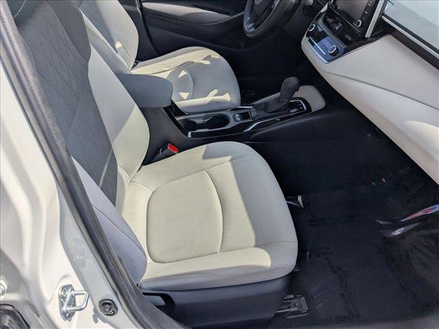 Used 2021 Toyota Corolla LE image 19