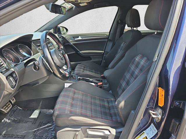 Used 2018 Volkswagen GTI SE FWD image 23