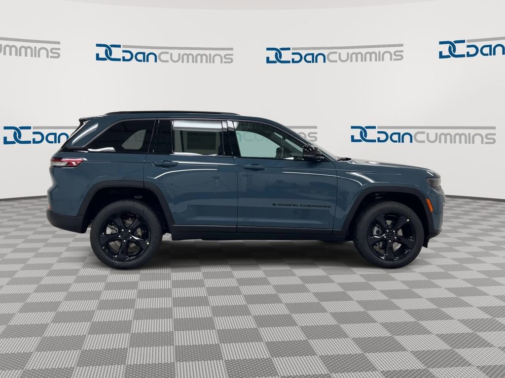New 2026 Jeep Grand Cherokee Limited w/ Limited Altitude Package AWD/4WD image 9
