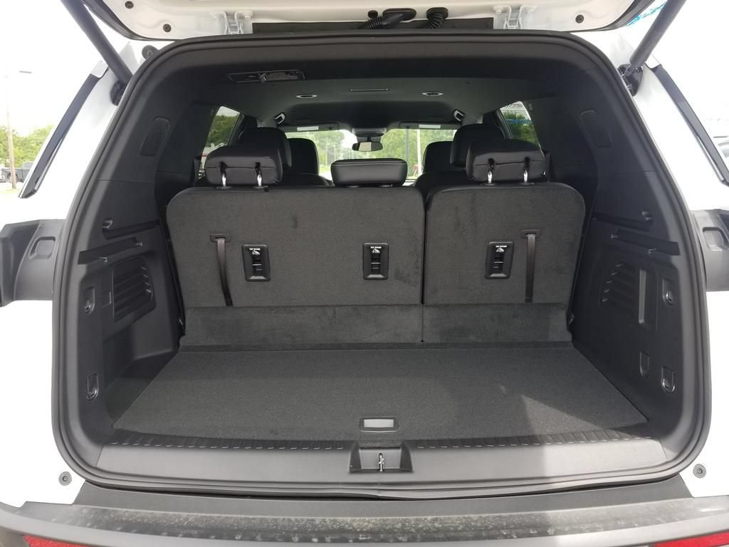 New 2026 Chevrolet Traverse LT FWD image 12