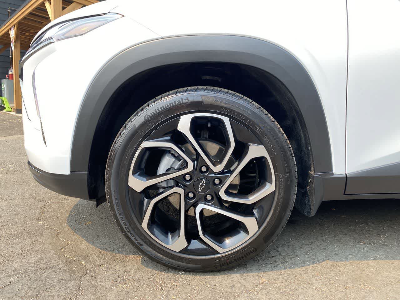 Used 2024 Chevrolet Trax RS w/ Driver Confidence Package FWD image 12